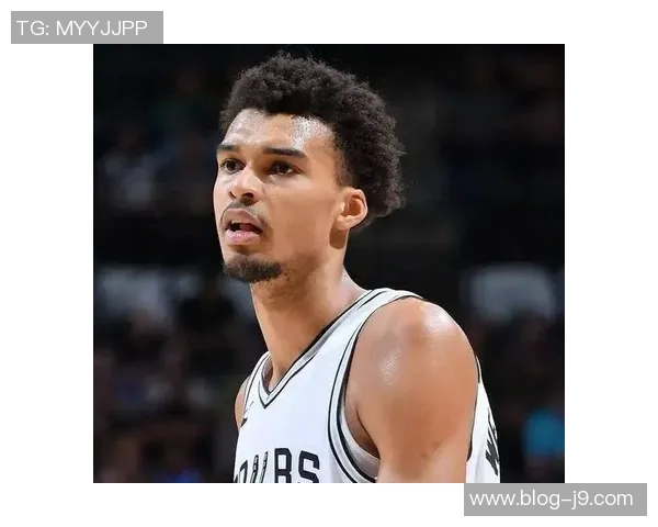 帕金斯称文班亚马是奥尼尔与杜兰特结合的完美产物